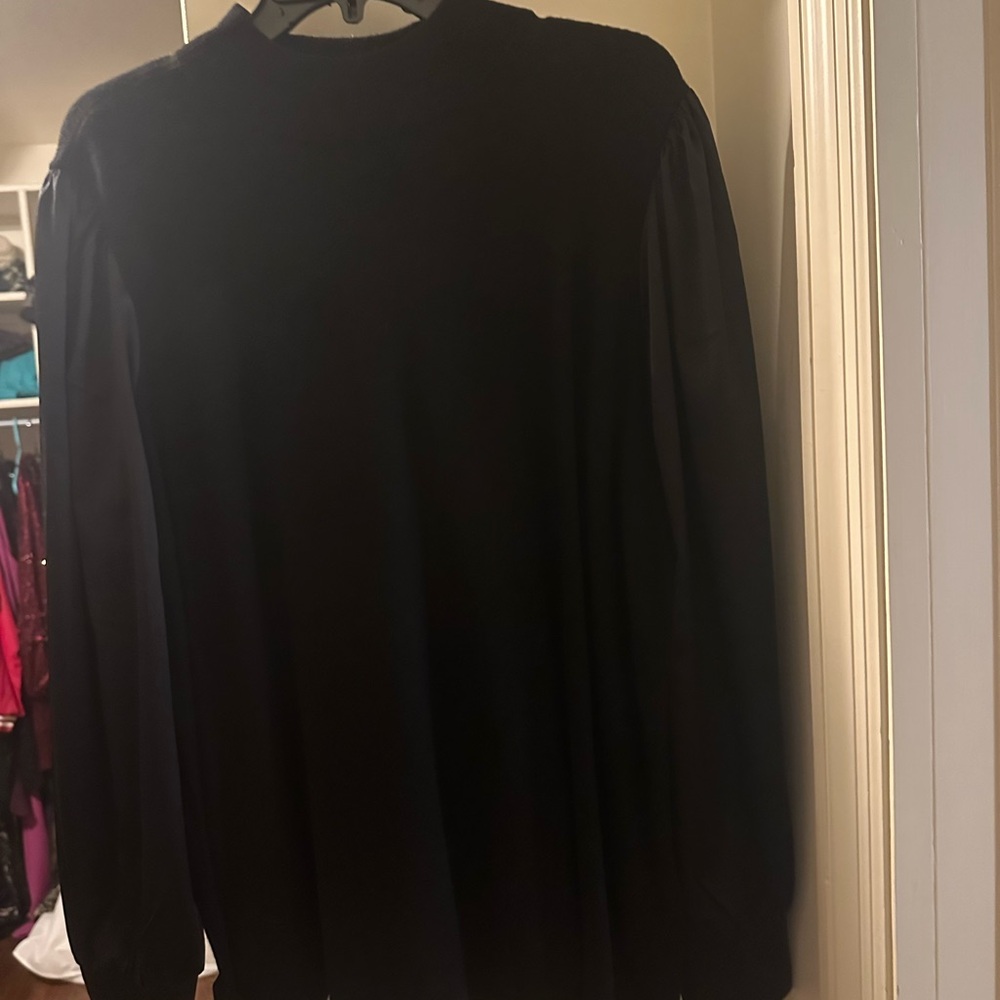 Chico's Black Long Sleeve Top